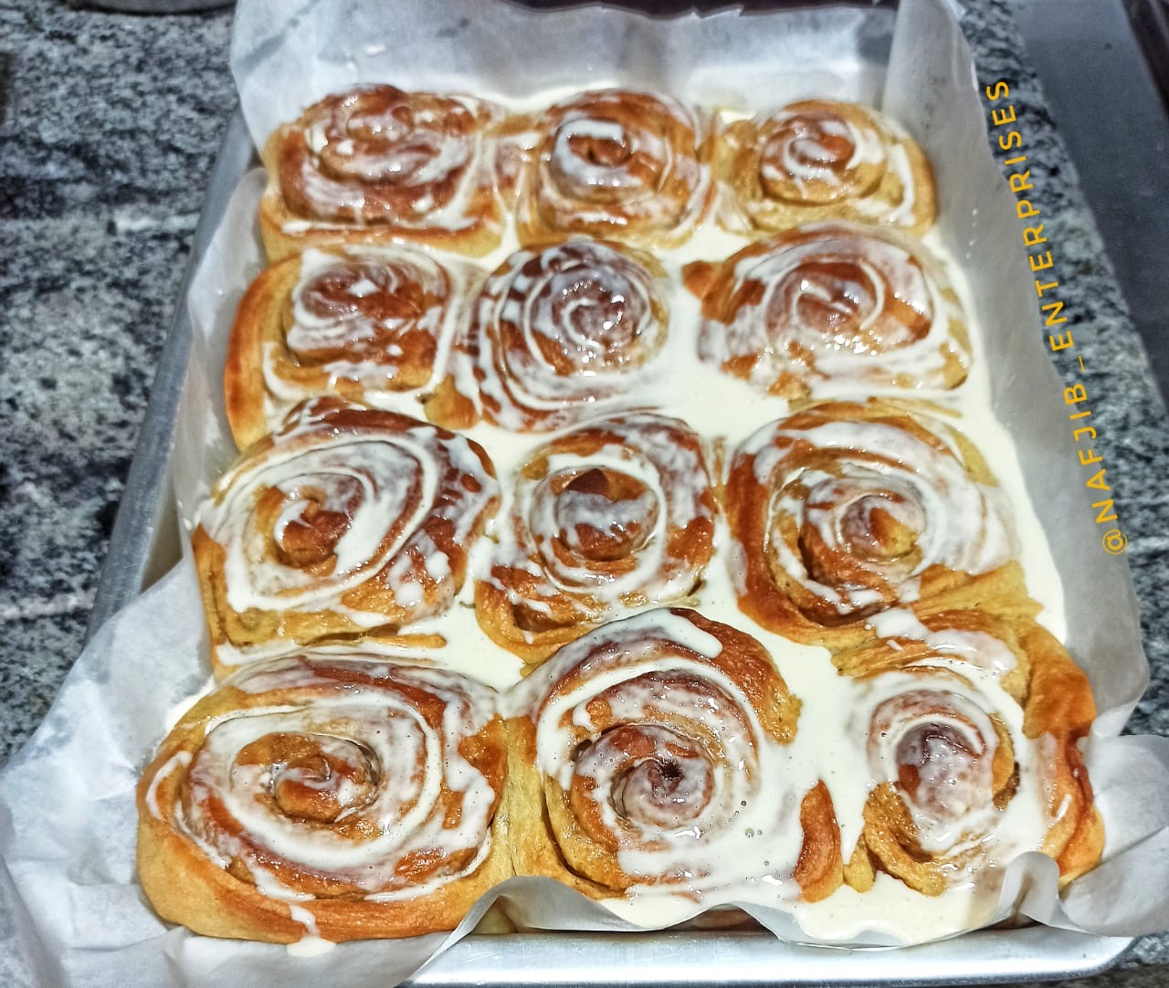 Cheesy Cinnamon Rolls