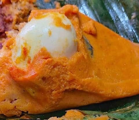 moinmoin elewe with egg and fish