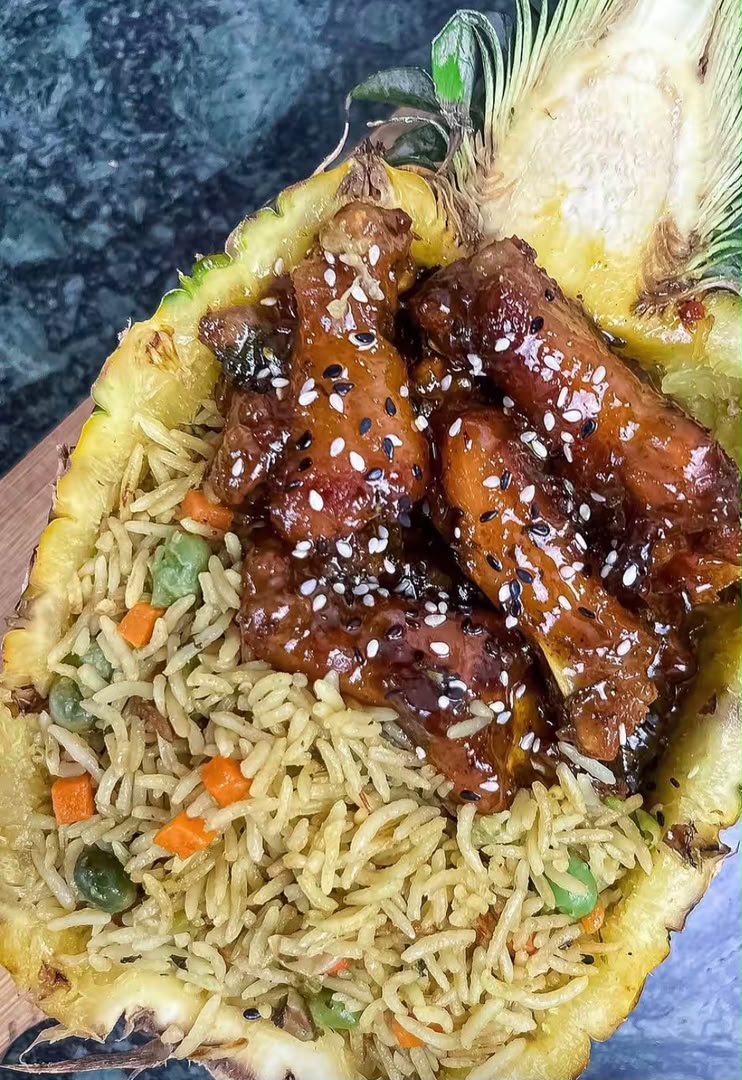 Stir fry chicken and pineapple fried rice